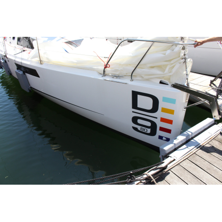 Fixed Pontoon Fender for Boat Hull Protection | Outils Océans