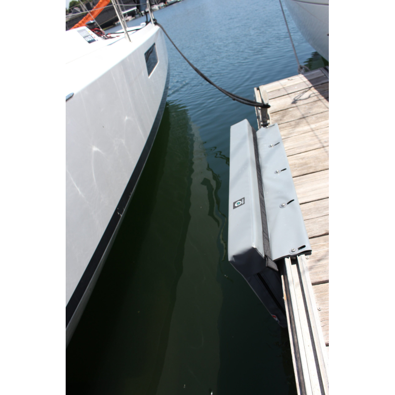 Pare-battage de ponton