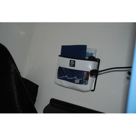 Bayabout à hublot et dos rigide