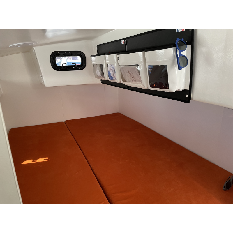 Double-compartment windowed storage pocket | Marine Storage | Outils Océans