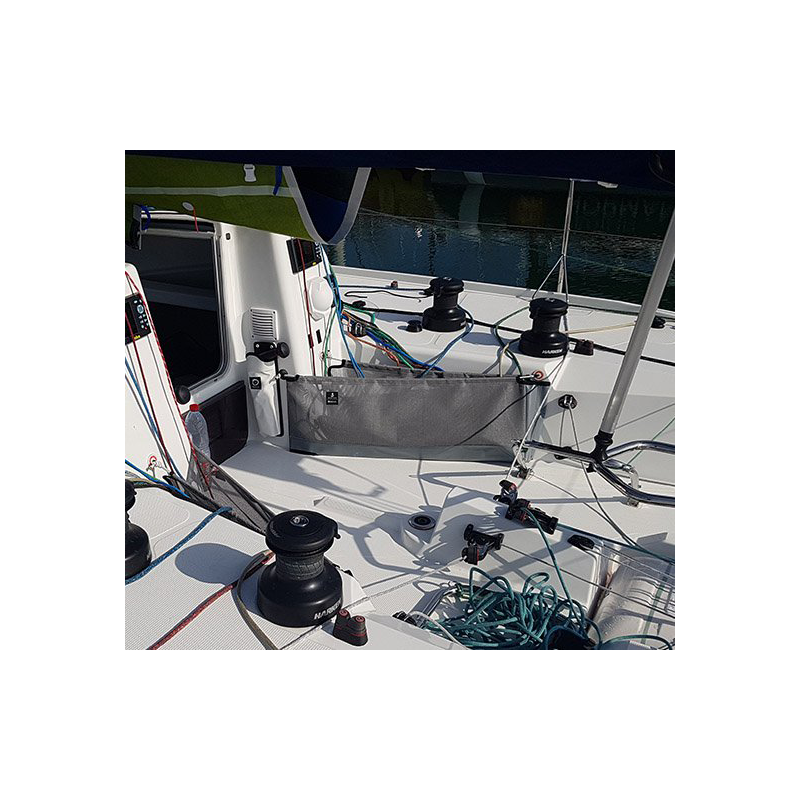 Bayabout fond de cockpit Figaro3