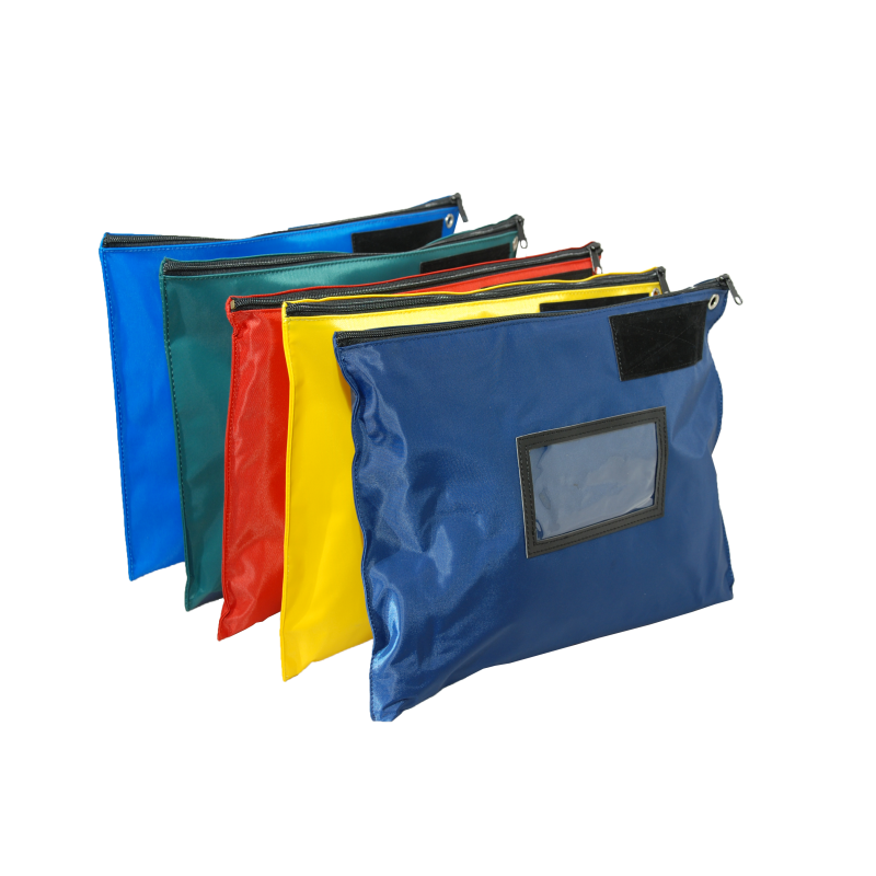 Flat mail pouch
