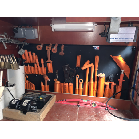 Vehicle tool holder - TST BT tools